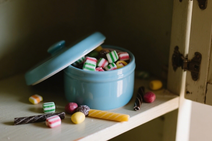 retro American candy gift box with nostalgic childhood favorites
